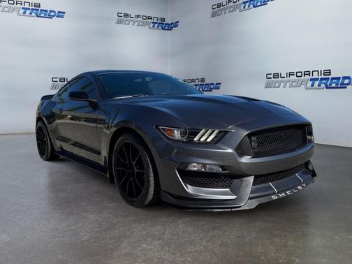 2017 Ford Shelby GT350 Base