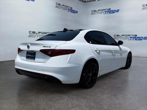 2020 Alfa Romeo Giulia Base