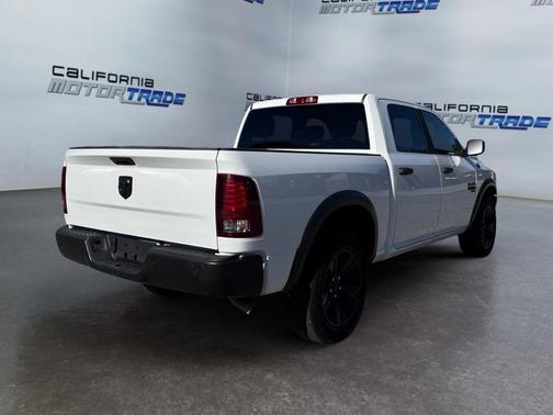 2024 RAM 1500 Classic Warlock Crew Cab 4x4 5'7' Box