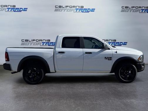 2024 RAM 1500 Classic Warlock Crew Cab 4x4 5'7' Box