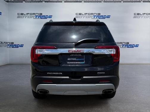 2023 GMC Acadia AWD SLT