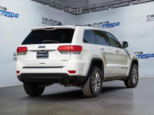 2017 Jeep Grand Cherokee Laredo