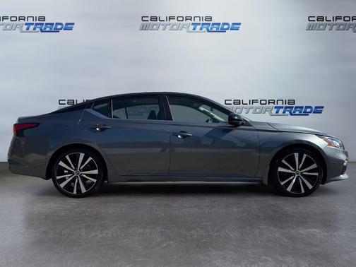 2022 Nissan Altima SR VC-Turbo FWD