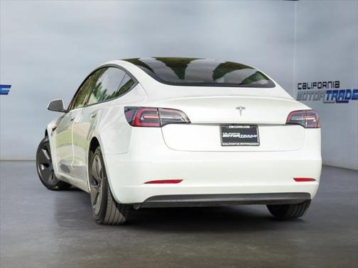 2022 Tesla Model 3 Standard Range