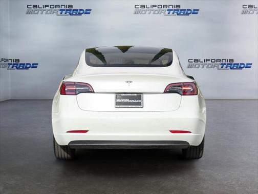 2022 Tesla Model 3 Standard Range
