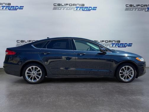 2020 Ford Fusion Hybrid SE