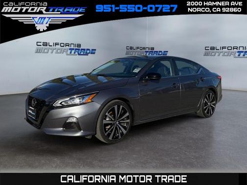 2022 Nissan Altima SR FWD