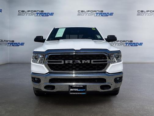 Bright White Clearcoat 2024 RAM 1500 Big Horn/Lone Star