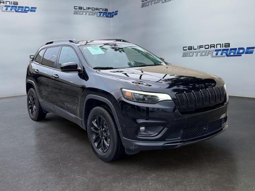 2023 Jeep Cherokee Altitude