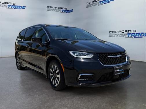 2022 Chrysler Pacifica Hybrid Touring L