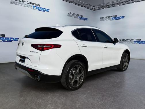2019 Alfa Romeo Stelvio Base