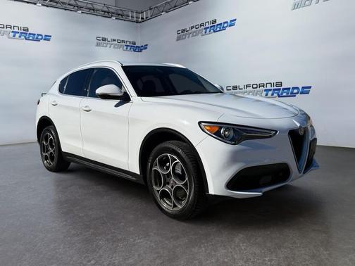 2019 Alfa Romeo Stelvio Base