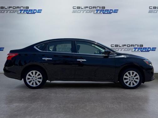 Super Black 2019 Nissan Sentra S