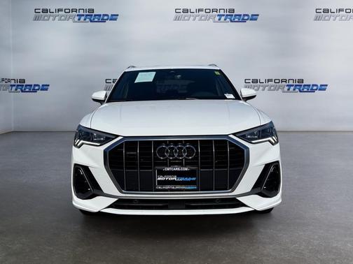 2023 Audi Q3 Premium 45 TFSI S line quattro Tiptronic