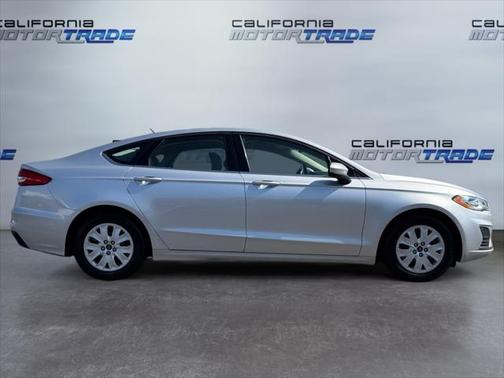 2019 Ford Fusion S
