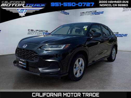 Crystal Black Pearl 2025 Honda HR-V LX