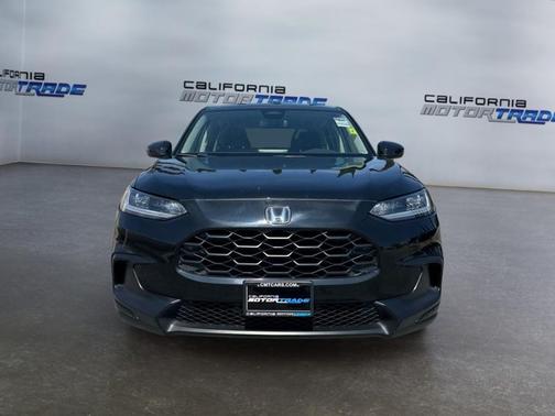 Crystal Black Pearl 2025 Honda HR-V LX