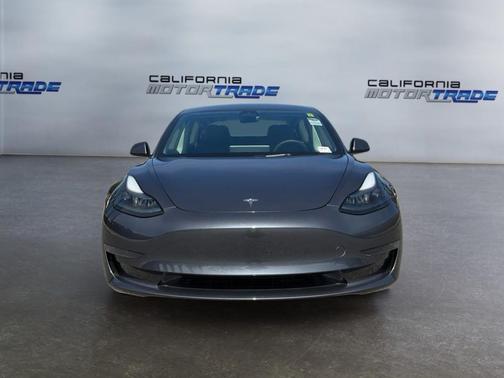 Midnight Silver Metallic 2023 Tesla Model 3 Standard Range