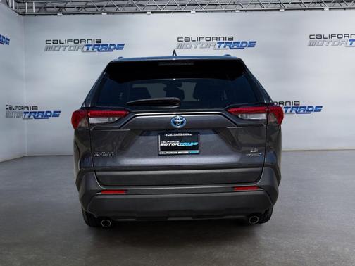 2020 Toyota RAV4 Hybrid LE