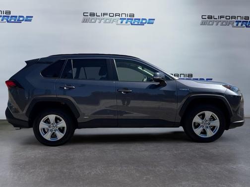 2020 Toyota RAV4 Hybrid LE