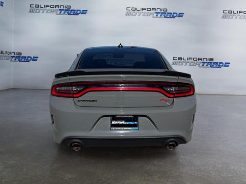 2018 Dodge Charger R/T Scat Pack