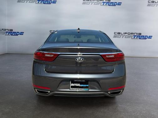 Platinum Graphite 2017 Kia Cadenza Premium