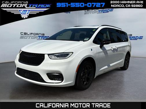 Bright White Clearcoat 2025 Chrysler Pacifica Hybrid Premium S Appearance Pkg