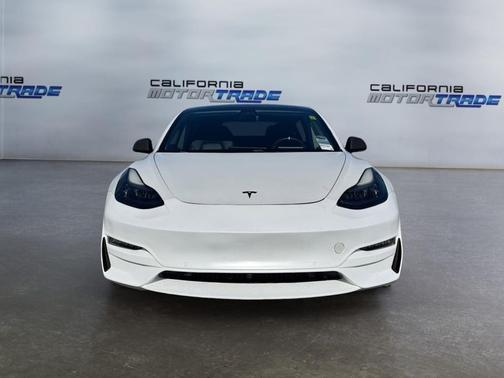 Pearl White Multi-Coat 2021 Tesla Model 3 Long Range