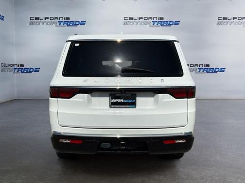 Bright White Clearcoat 2023 Jeep Wagoneer Series I 4x2