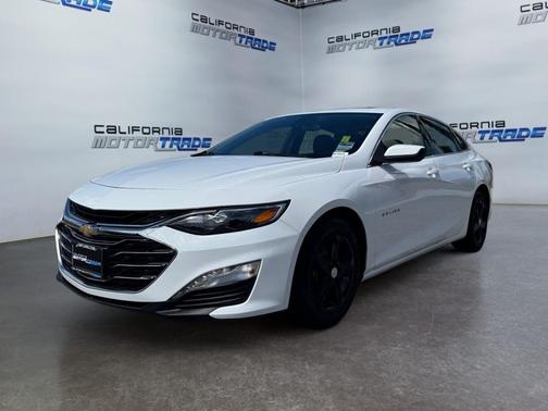 Summit White 2022 Chevrolet Malibu FWD LT