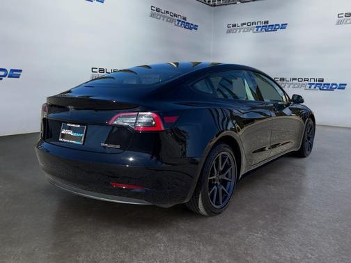 2023 Tesla Model 3 Standard Range