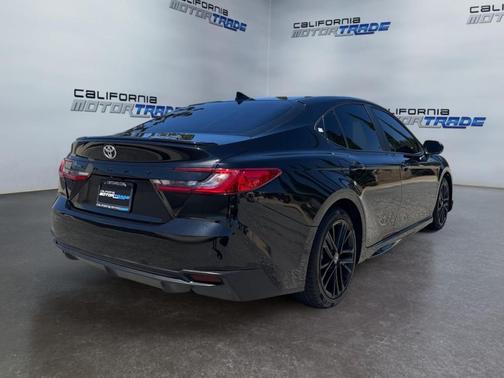 Midnight Black Metallic 2025 Toyota Camry SE