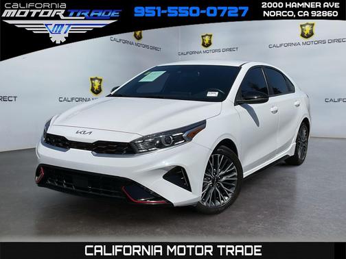 Snow White Pearl 2024 Kia Forte GT-Line
