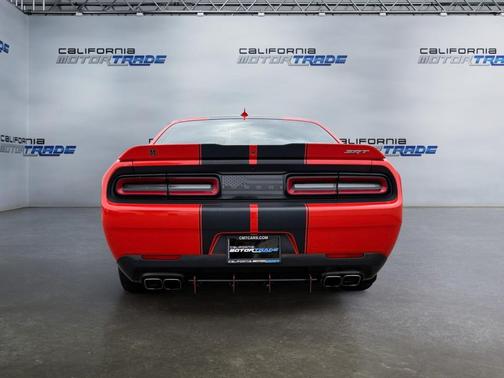 2016 Dodge Challenger SRT 392