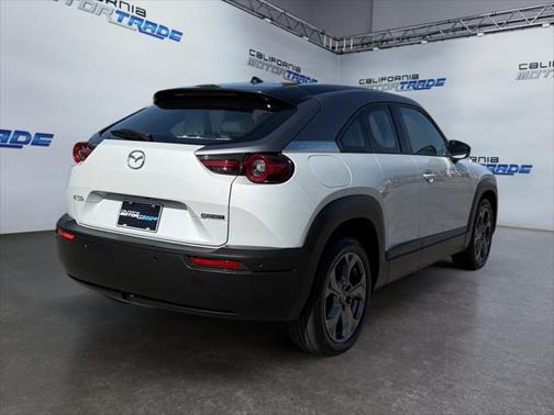 2022 Mazda MX-30 Premium Plus