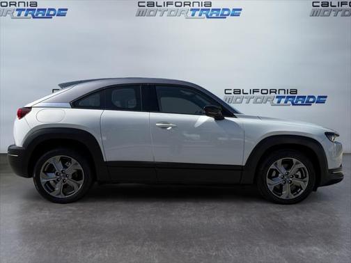 2022 Mazda MX-30 Premium Plus