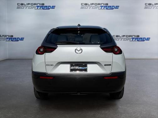 2022 Mazda MX-30 Premium Plus