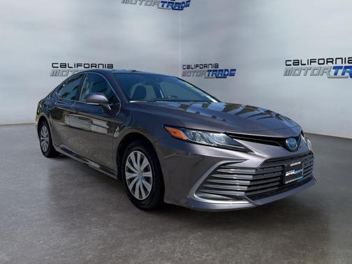 2022 Toyota Camry LE