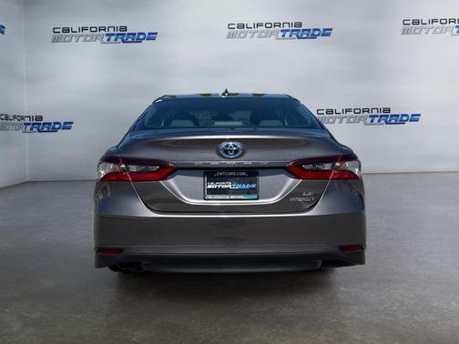 2022 Toyota Camry LE