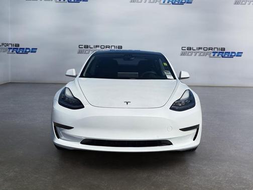 2020 Tesla Model 3 Standard Range Plus