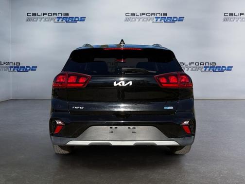 2022 Kia Niro LXS