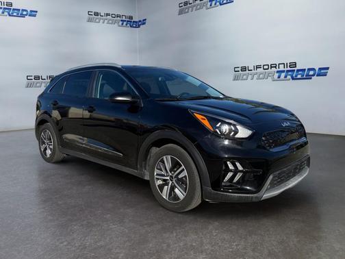 2022 Kia Niro LXS