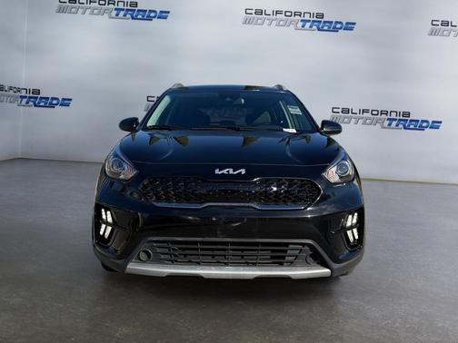 2022 Kia Niro LXS