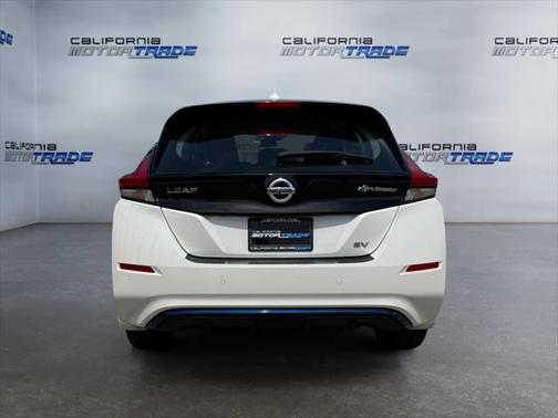 2022 Nissan Leaf SV 40 kWh