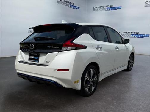 2022 Nissan Leaf SV 40 kWh