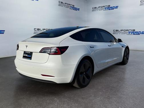 2019 Tesla Model 3 Mid Range