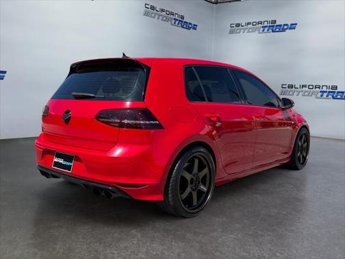 2016 Volkswagen Golf R 2.0T DSG