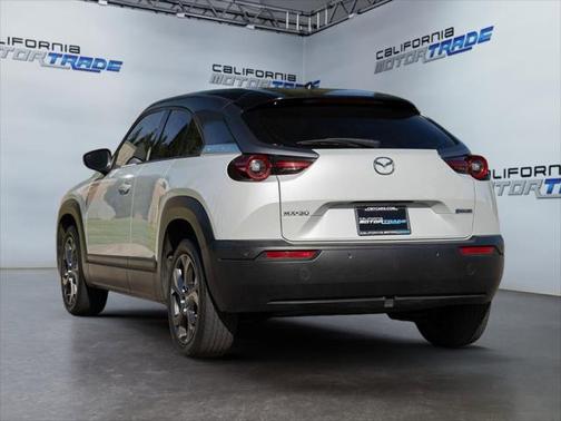 2022 Mazda MX-30 Premium Plus