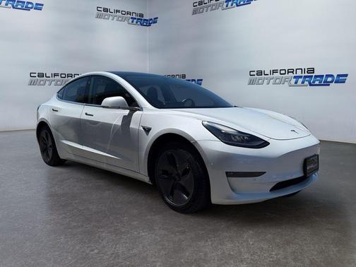 2020 Tesla Model 3 Standard Range Plus