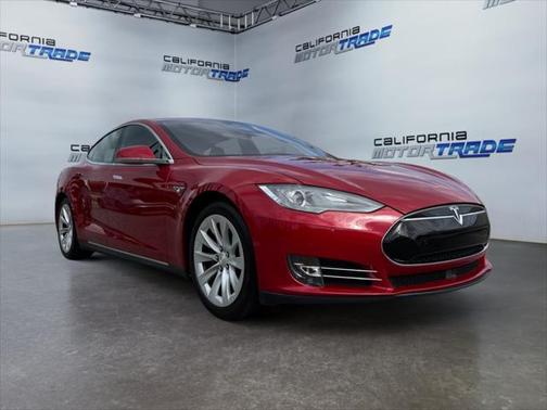 2016 Tesla Model S 90D